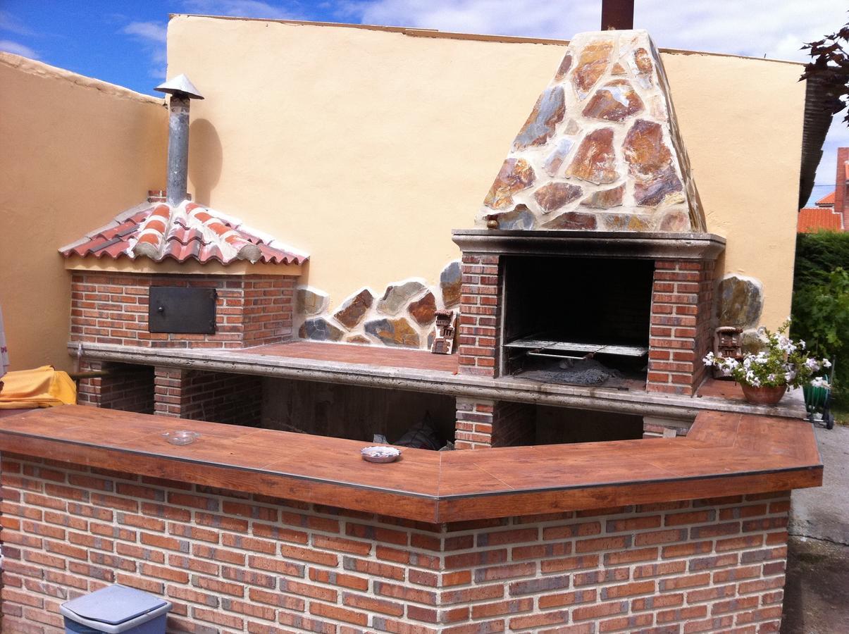 Hostal Carazo Torquemada Exterior foto